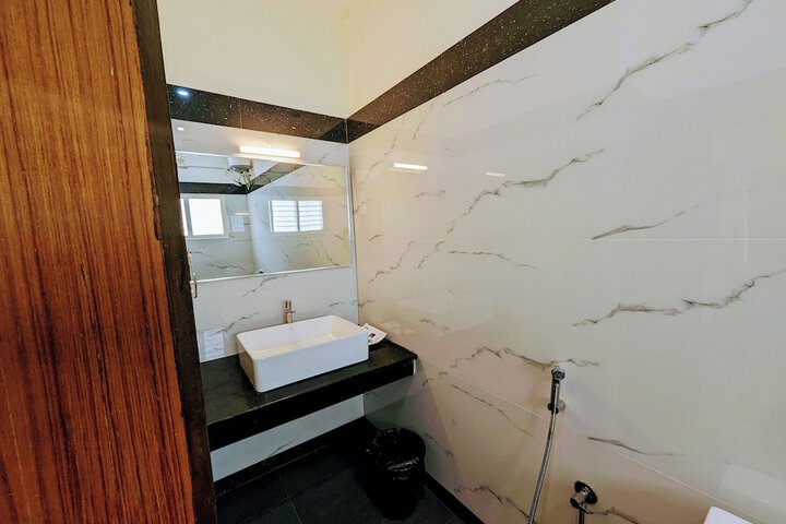 Room 25 of 52