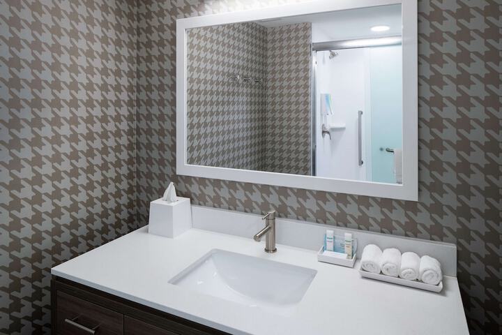 Bathroom shower