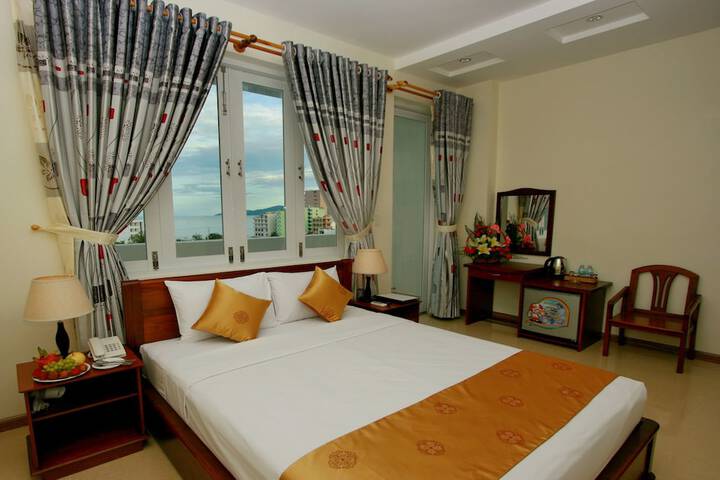 Room 16 of 39
