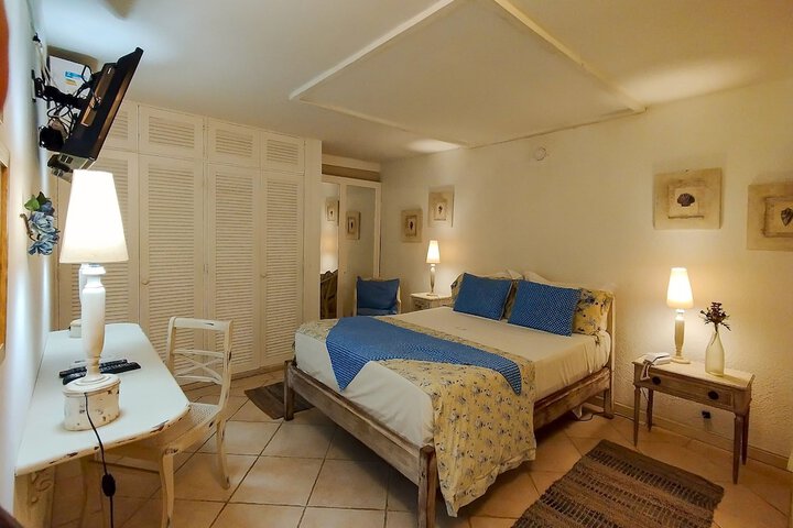 Room 75 of 142