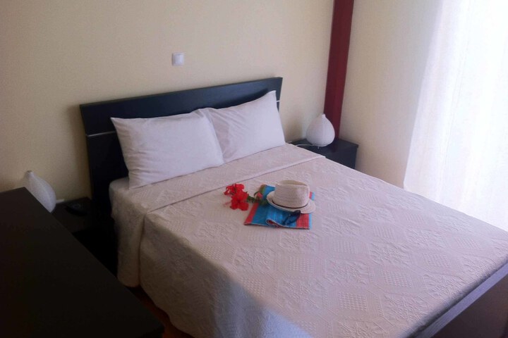 Room 10 of 18