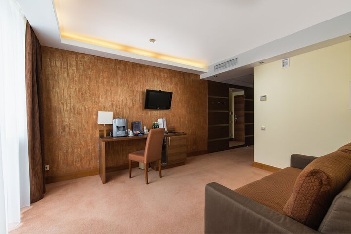 Room 21 of 59