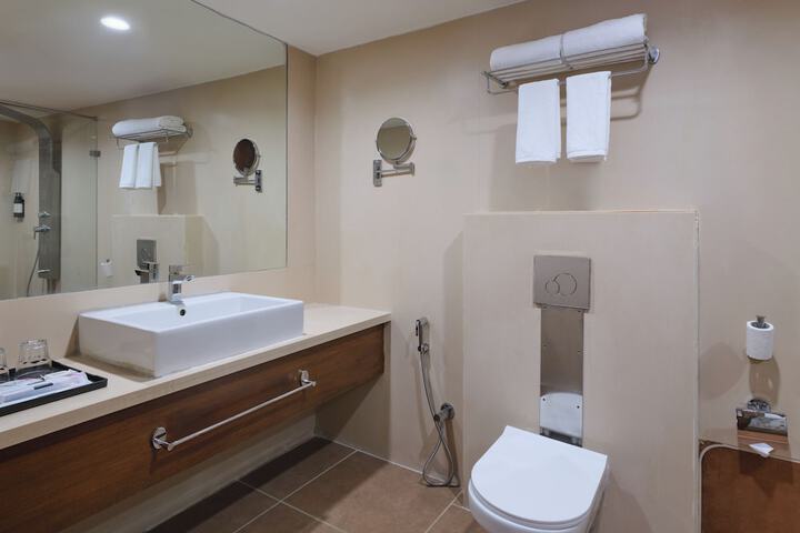 Room 15 of 19