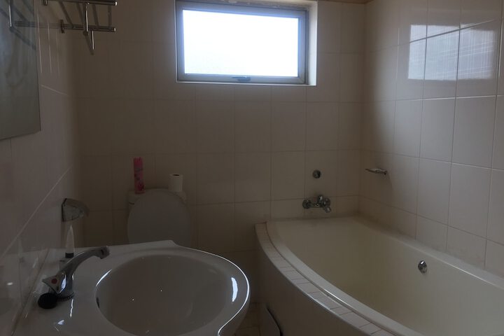 Room 11 of 20