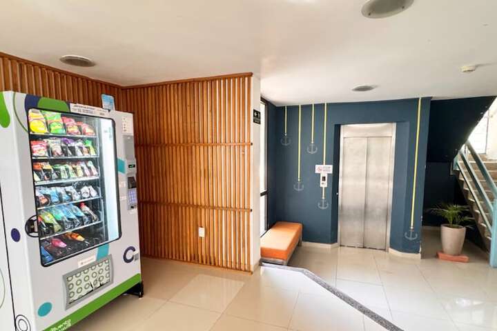 Vending machine