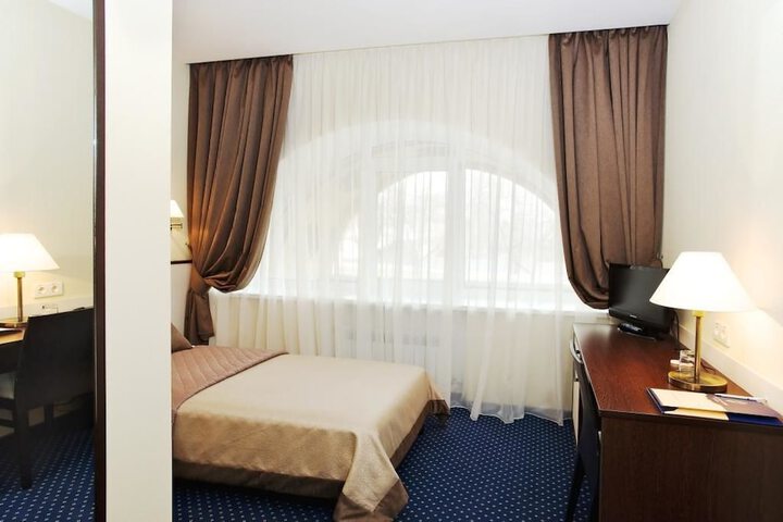 Room 8 of 55