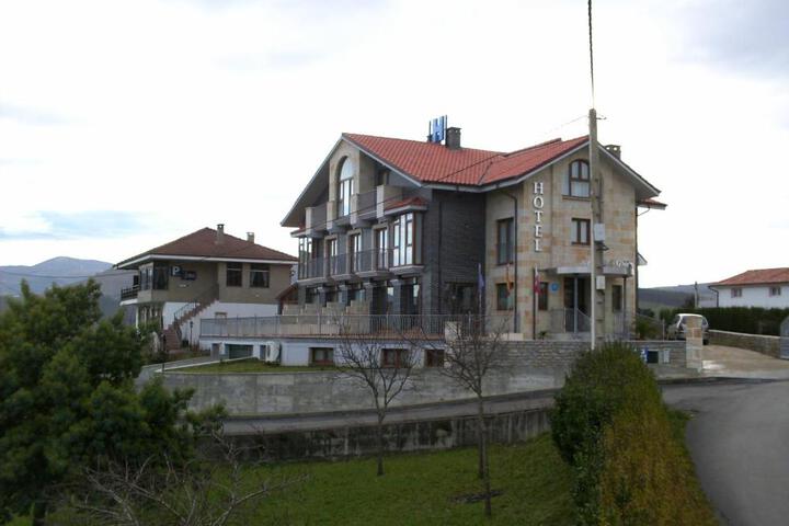 Photo 9