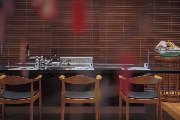 Dining 76 of 251