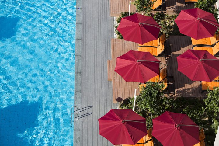Pool 67 of 303