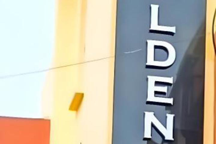 Hotel Golden Leaf