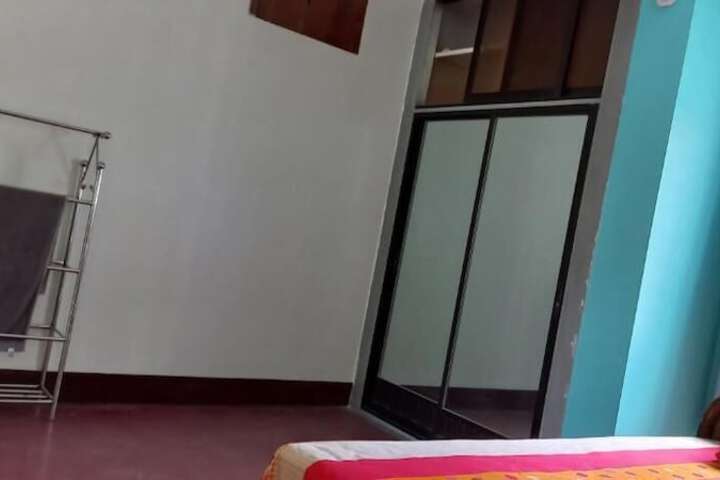 Room 12 of 15
