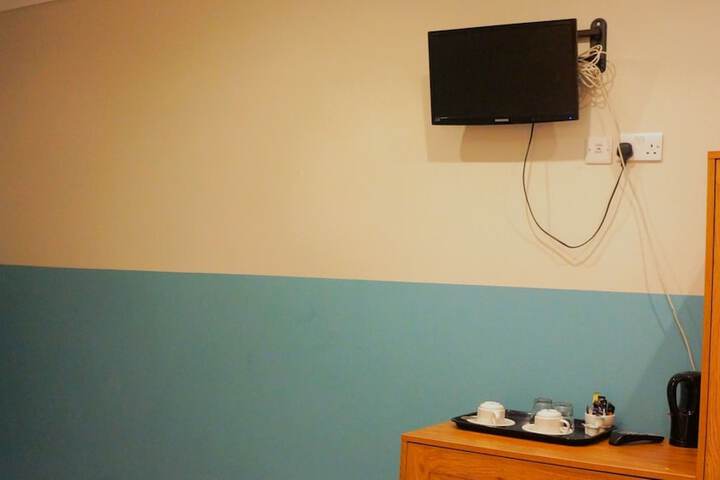 Room 16 of 162