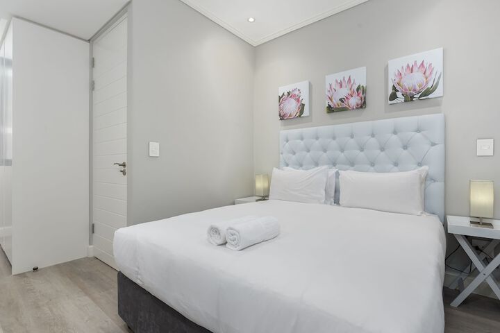 Room 4 of 15