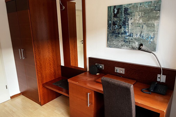 Room 35 of 52