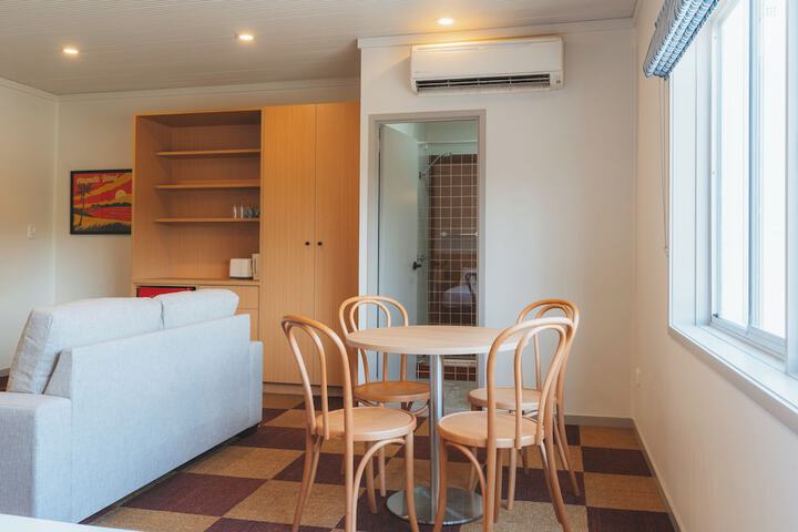Room 50 of 167