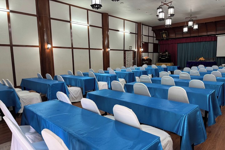 Ballroom/Hall 44 of 55