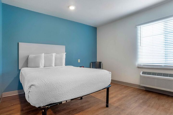 Room 4 of 23