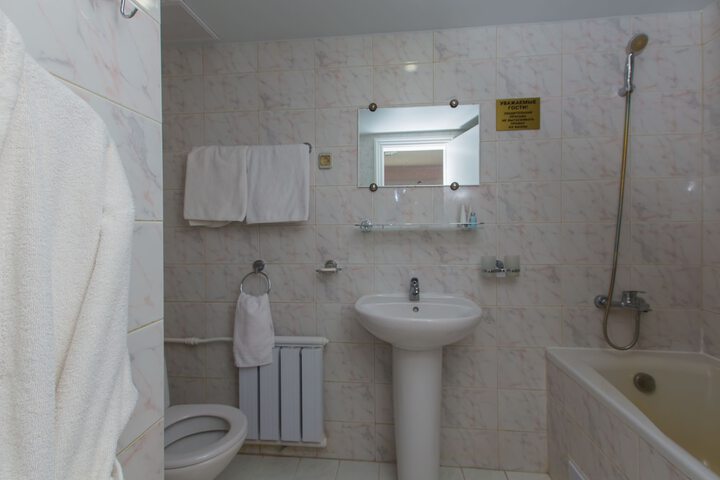 Room 14 of 17