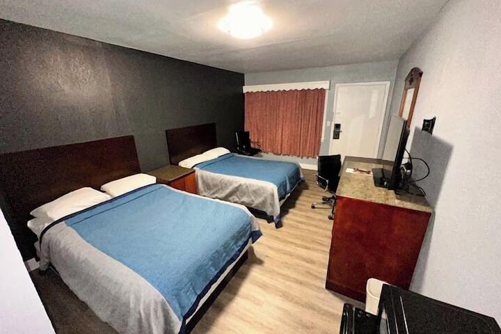 Room 4 of 14