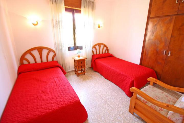 Room 6 of 7