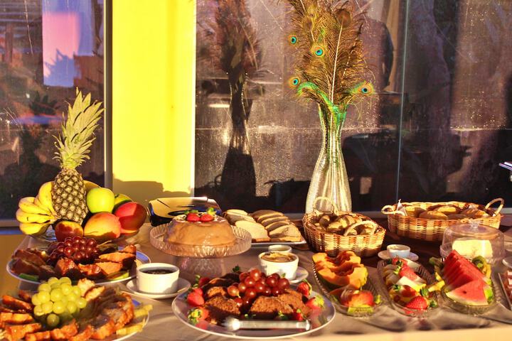 Breakfast/Coffee Service 27 of 43
