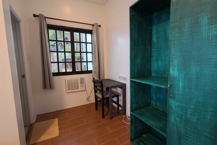 Room 60 of 144