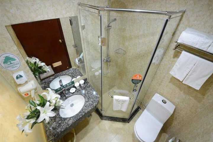 Room 44 of 59