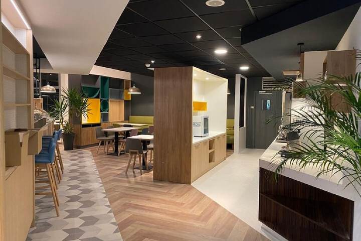 Breakfast area
