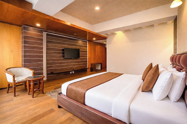 Room 35 of 75
