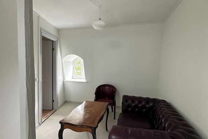 Room 29 of 77