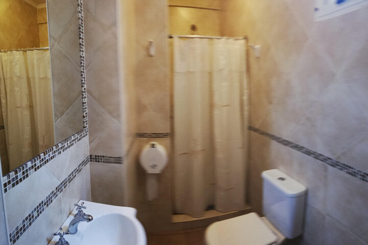 Room 27 of 51