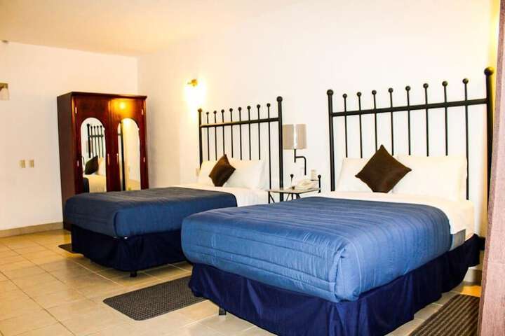 Room 40 of 69