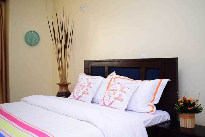 Room 8 of 25