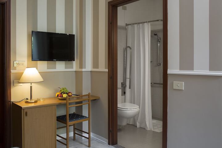 Clean Restrooms