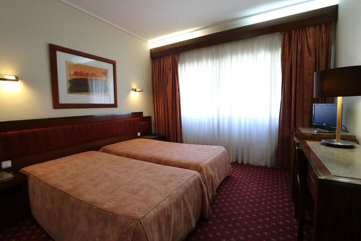 Room 9 of 46