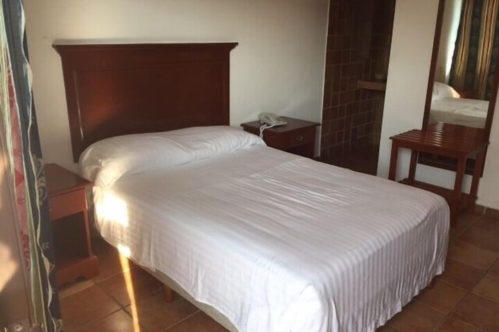 Room 10 of 44