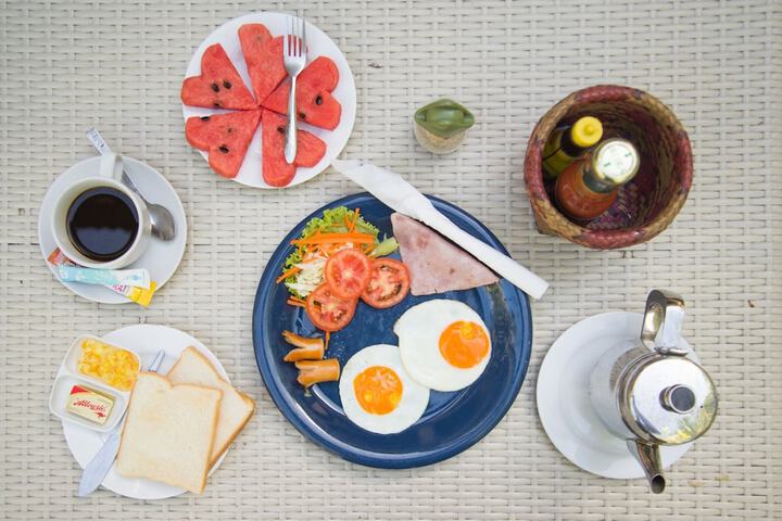 Breakfast/Coffee Service 24 of 37