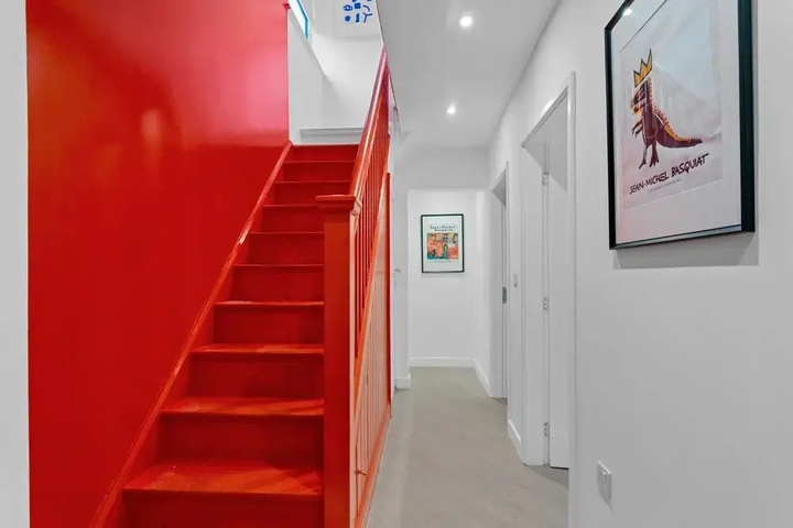 Room 11 of 14
