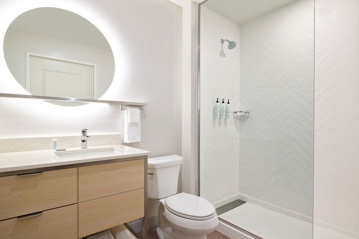 Room 20 of 65