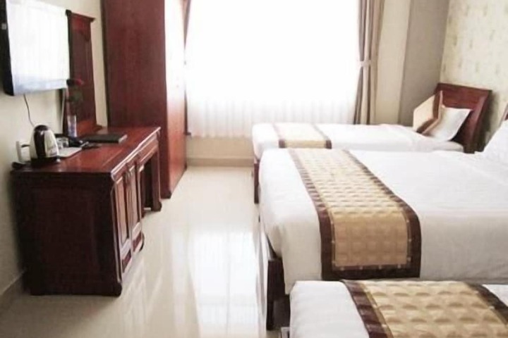 Room 19 of 34