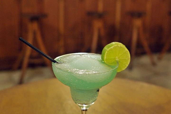 Sports bar