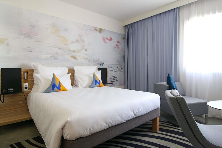 Room 48 of 315