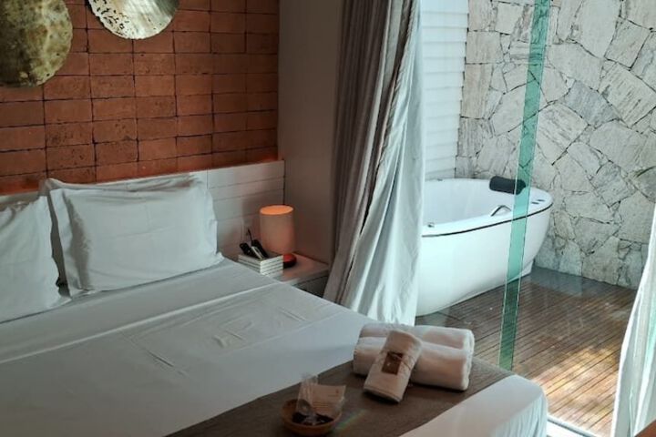 Room 21 of 46