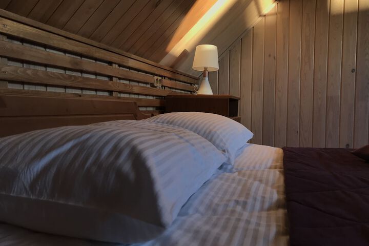 Room 3 of 34
