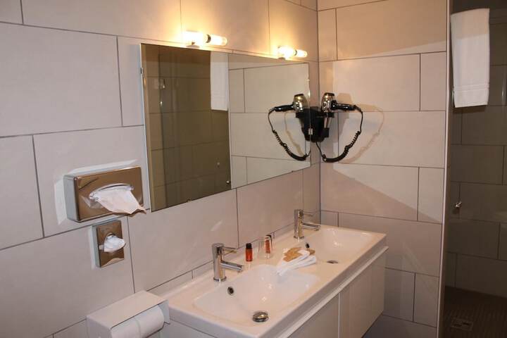 Room 20 of 45