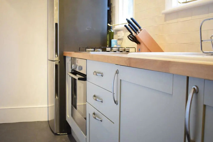 Bright 1 Bedroom Flat in Brixton
