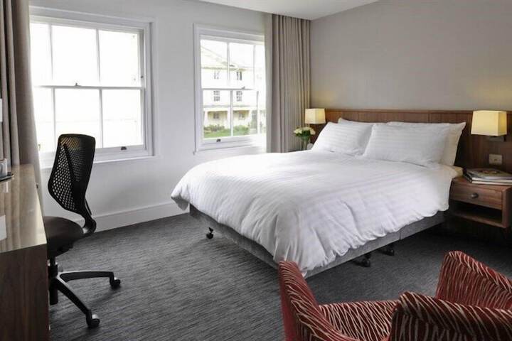 Room 6 of 21