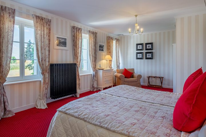 Room 2 of 36