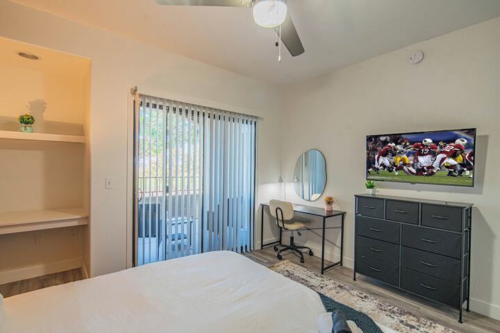 Room 26 of 193