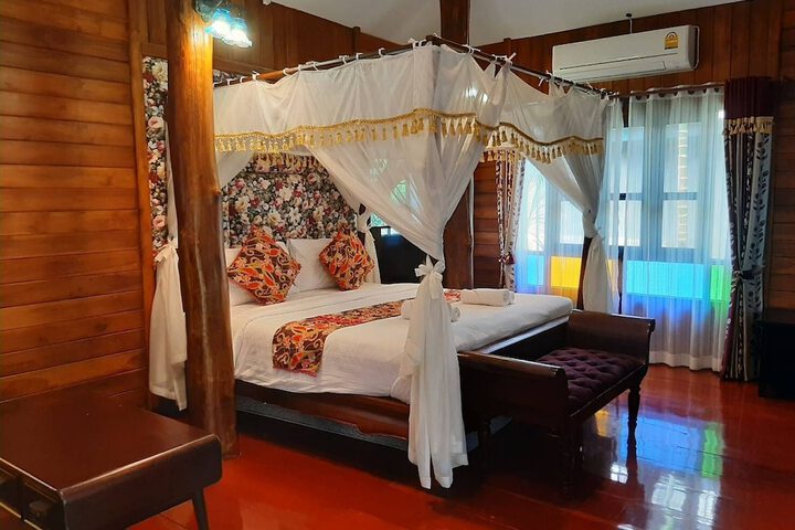 Room 7 of 172